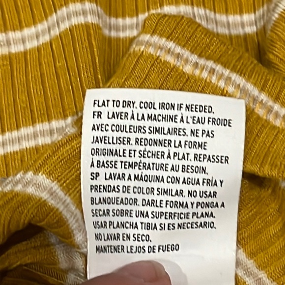 AEO Top Sz M - Picture 6 of 7